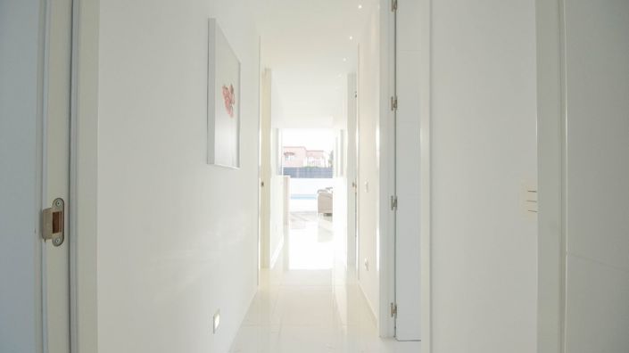 Image No.34-3 Bed Villa for sale