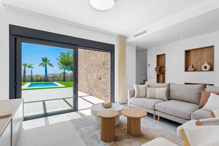 Image No.2-3 Bed Townhouse for sale