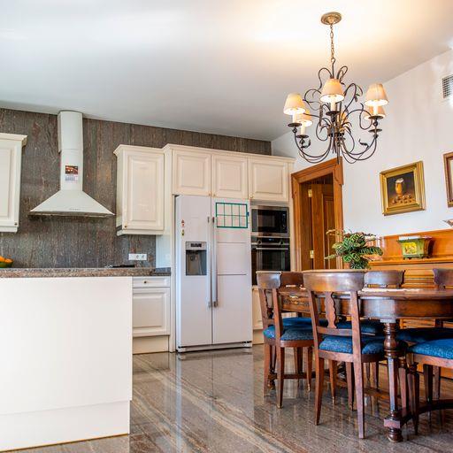 Image No.8-5 Bed Villa for sale