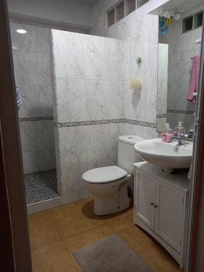 Image No.17-7 Bed Townhouse for sale