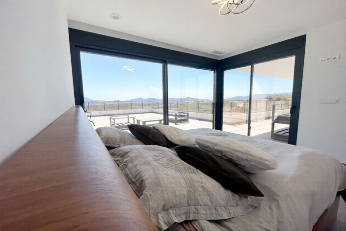 Image No.12-5 Bed Villa for sale