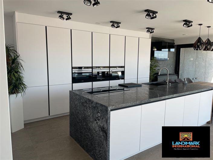 Image No.7-Villa de 5 chambres à vendre à Pinoso