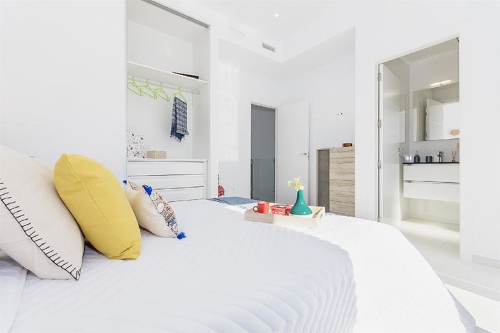 Image No.21-3 Bed Villa for sale