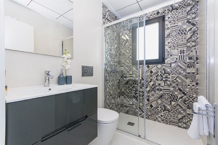 Image No.26-3 Bed Villa for sale