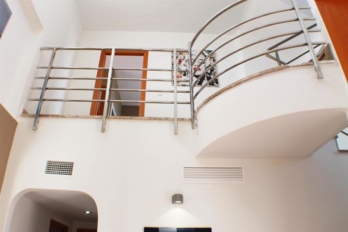 Image No.10-4 Bed Villa for sale