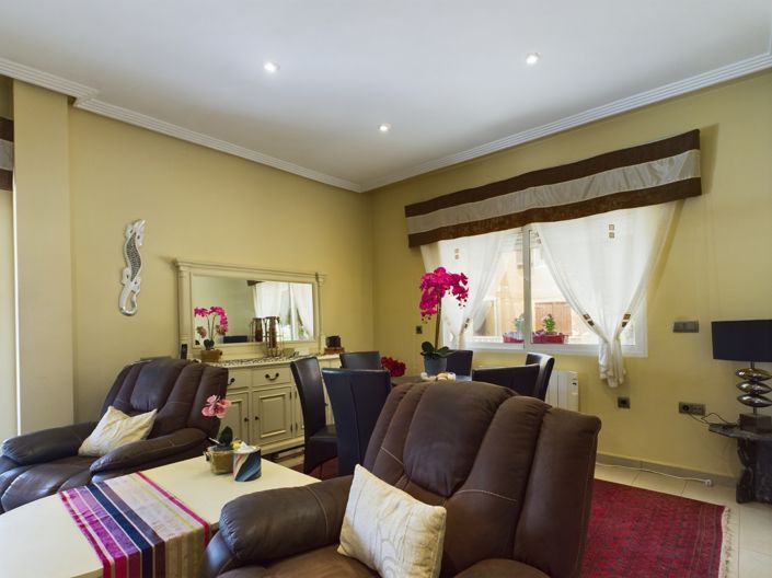 Image No.15-3 Bed Villa for sale