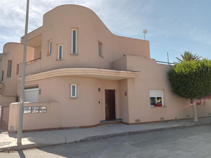 Image No.49-3 Bed Villa for sale