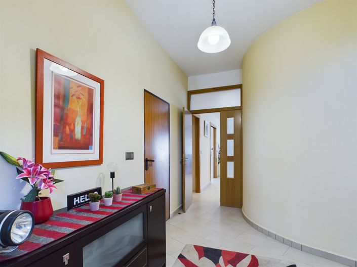 Image No.7-3 Bed Villa for sale