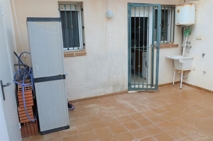 Image No.12-2 Bed Townhouse for sale