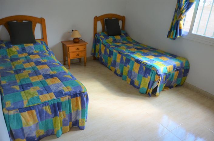 Image No.18-2 Bed Townhouse for sale