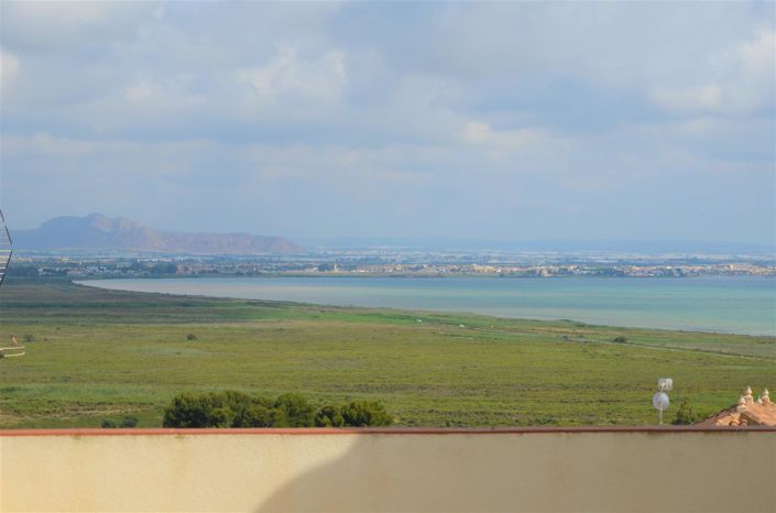 Image No.19-2 Bed Townhouse for sale