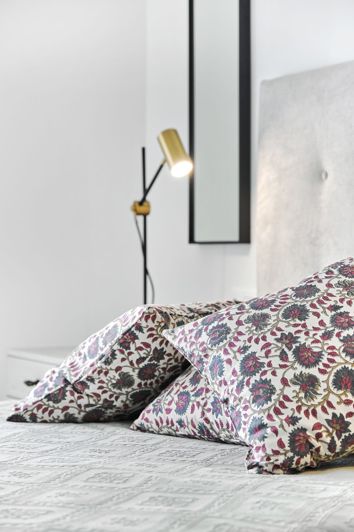 Image No.32-2 Bed Apartment for sale