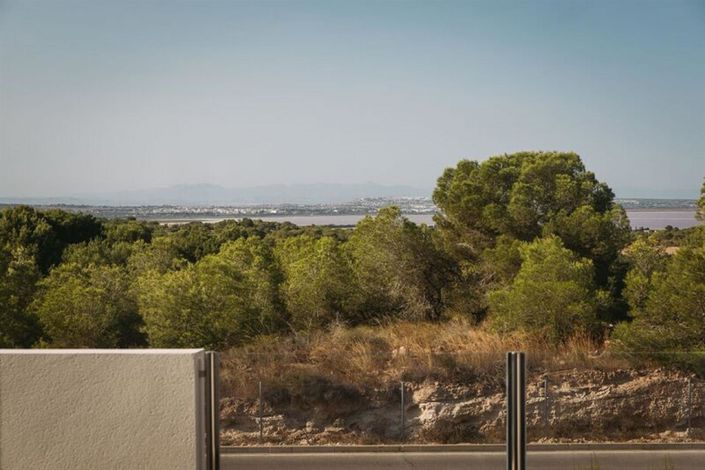 Image No.25-3 Bed Villa for sale