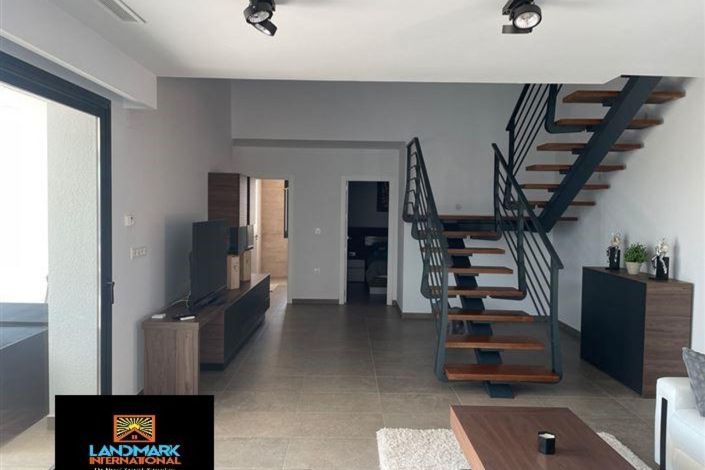 Image No.10-5 Bed Villa for sale