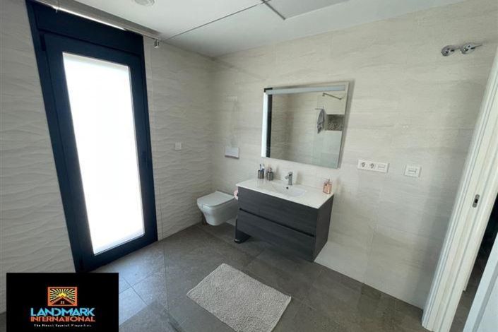 Image No.14-5 Bed Villa for sale