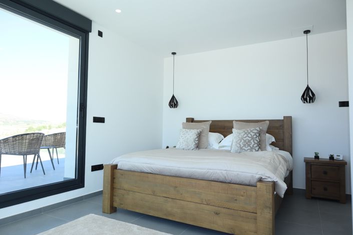 Image No.10-3 Bed Villa for sale