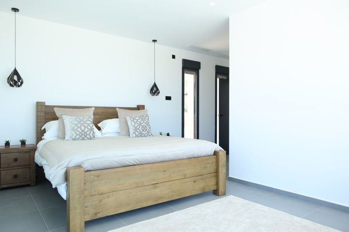 Image No.9-3 Bed Villa for sale