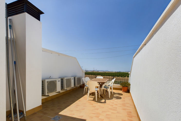 Image No.20-3 Bed Townhouse for sale