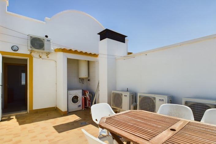 Image No.22-3 Bed Townhouse for sale