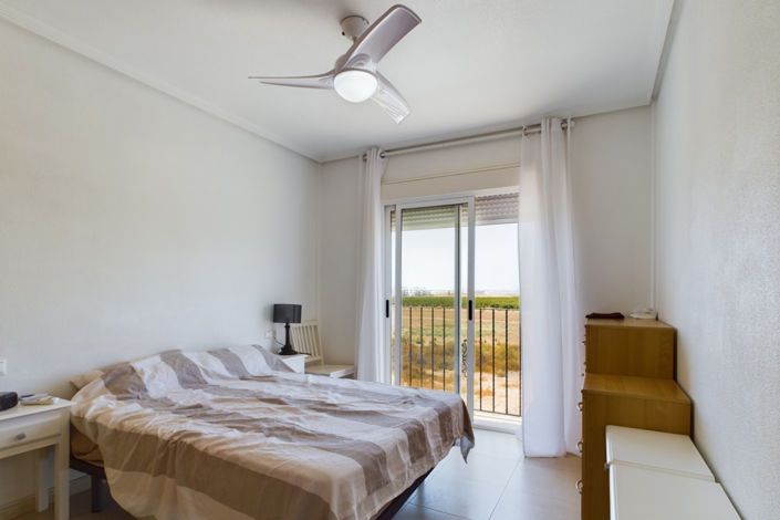 Image No.30-3 Bed Townhouse for sale