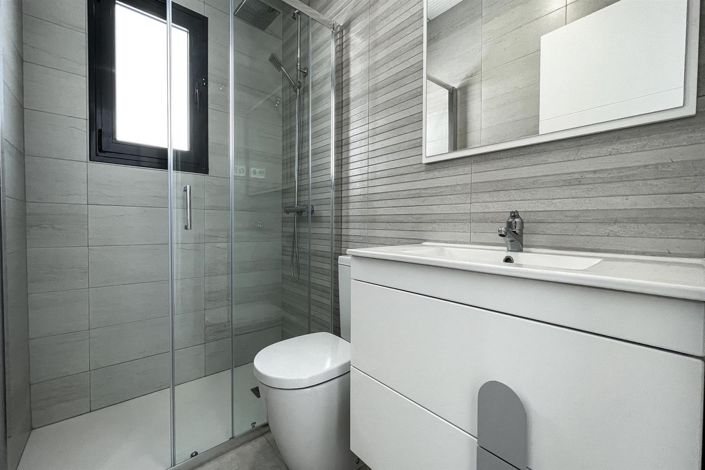 Image No.11-3 Bed Villa for sale