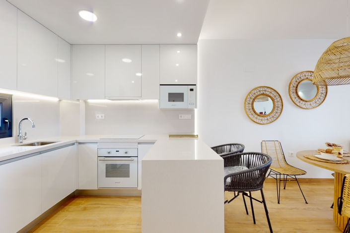 Image No.18-2 Bed Apartment for sale