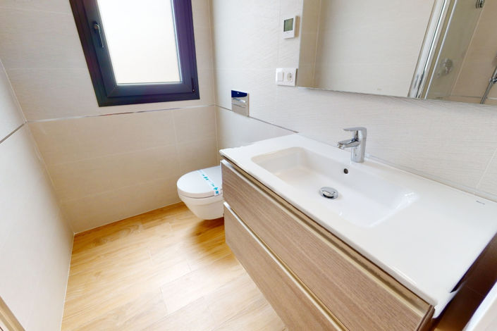 Image No.33-2 Bed Apartment for sale