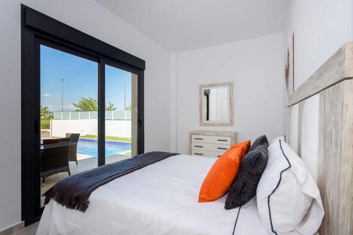 Image No.13-3 Bed Villa for sale