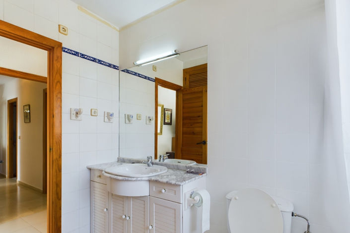 Image No.26-4 Bed Penthouse for sale