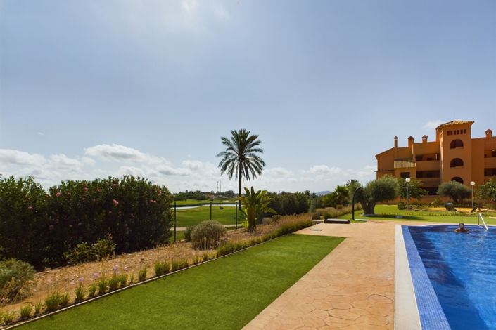 Image No.18-3 Bed Apartment for sale