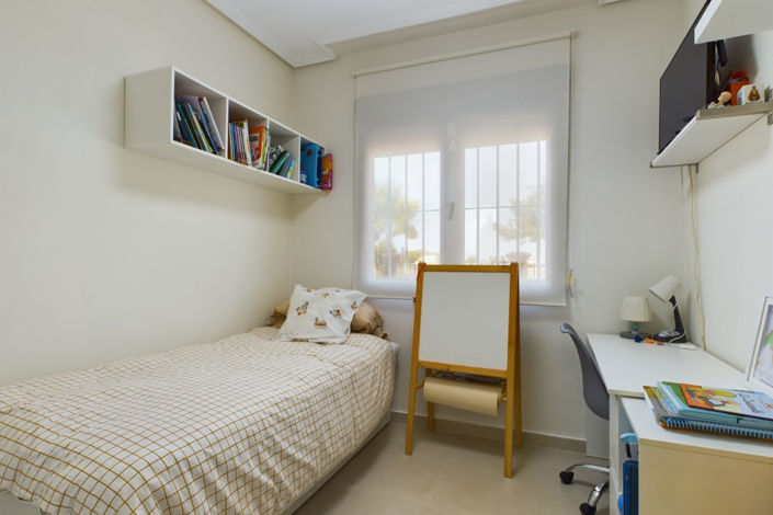 Image No.22-3 Bed Apartment for sale