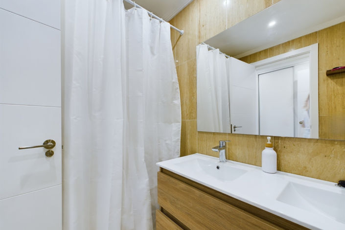 Image No.9-3 Bed Apartment for sale