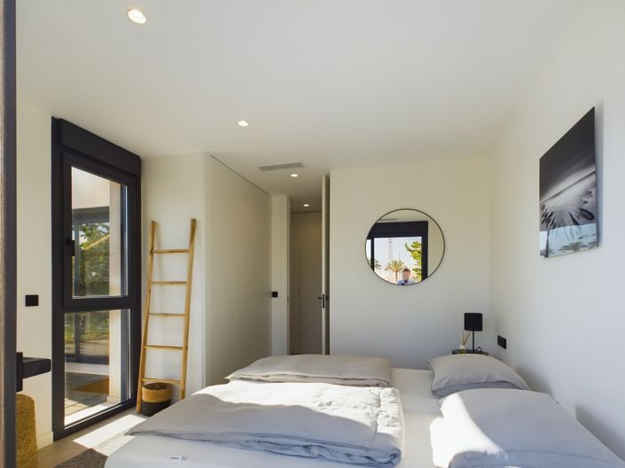 Image No.15-3 Bed Villa for sale