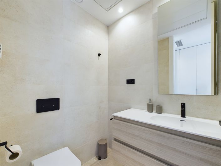 Image No.18-3 Bed Villa for sale