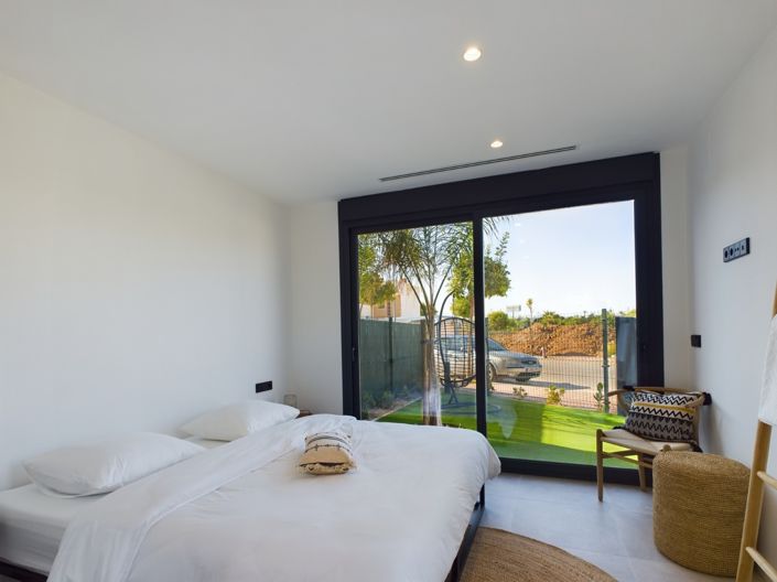 Image No.20-3 Bed Villa for sale