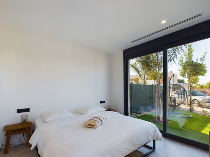 Image No.21-3 Bed Villa for sale