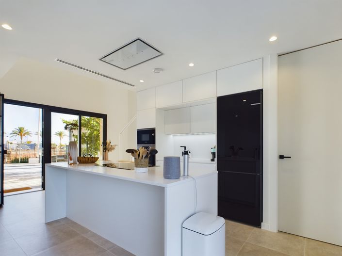 Image No.3-3 Bed Villa for sale