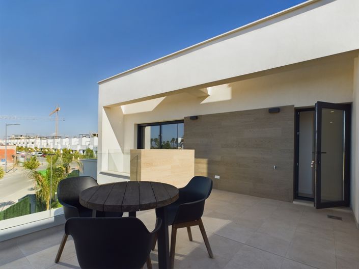 Image No.32-3 Bed Villa for sale