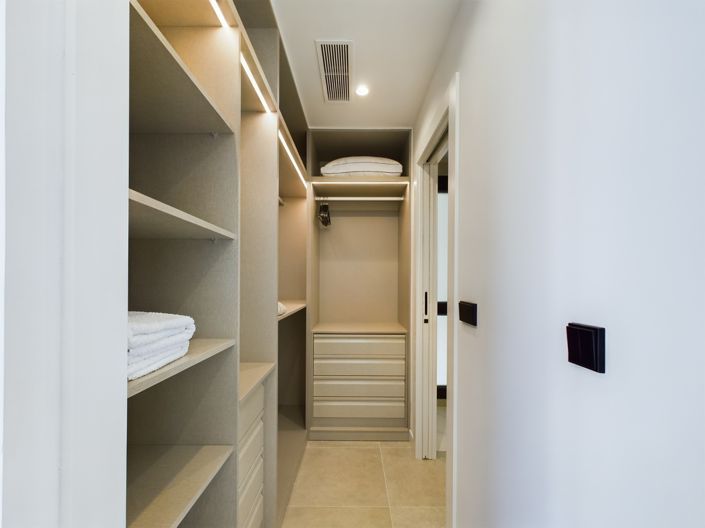 Image No.33-3 Bed Villa for sale