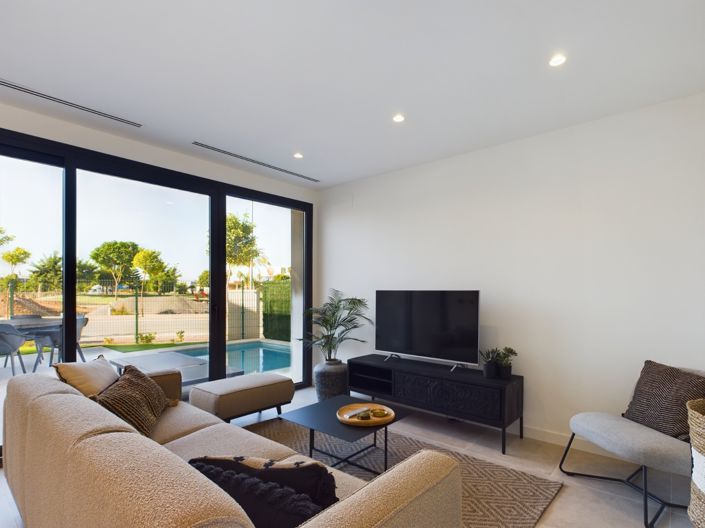 Image No.8-3 Bed Villa for sale