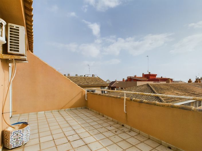 Image No.17-4 Bed Penthouse for sale