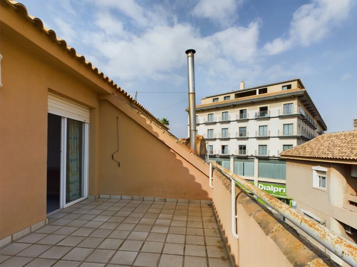 Image No.23-4 Bed Penthouse for sale