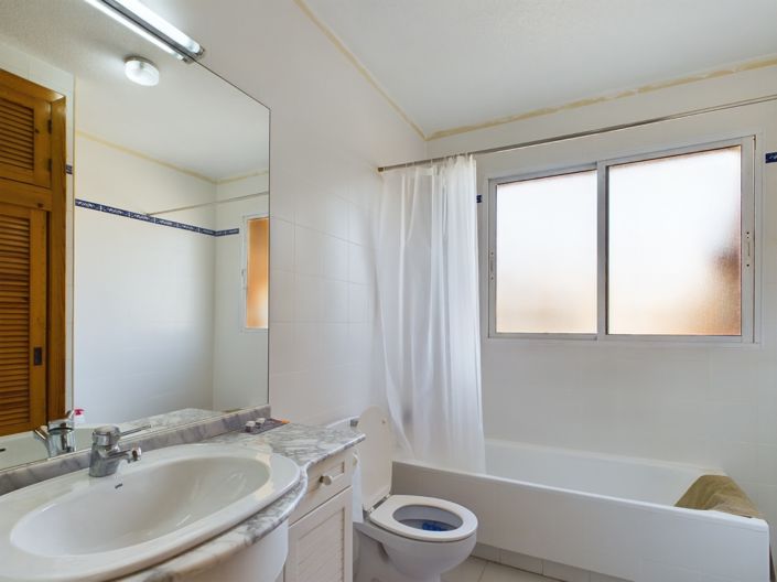 Image No.25-4 Bed Penthouse for sale