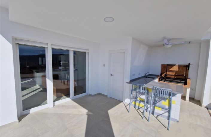 Image No.11-3 Bed Villa for sale