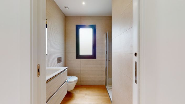 Image No.34-2 Bed Apartment for sale