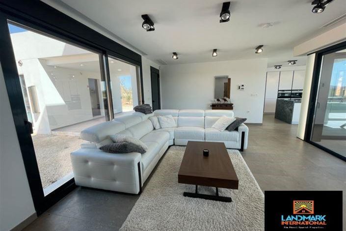 Image No.3-5 Bed Villa for sale