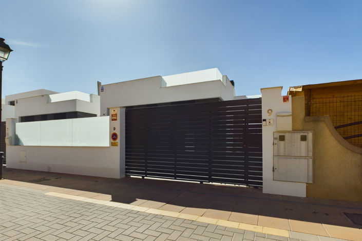 Image No.38-3 Bed Villa for sale