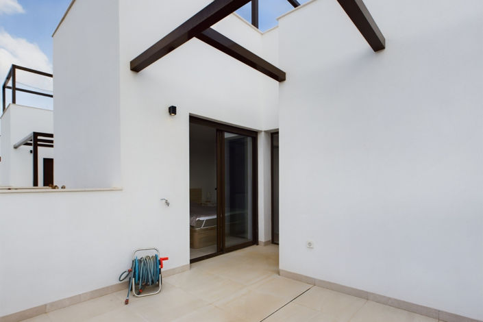 Image No.37-2 Bed Villa for sale