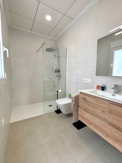 Image No.11-3 Bed Villa for sale