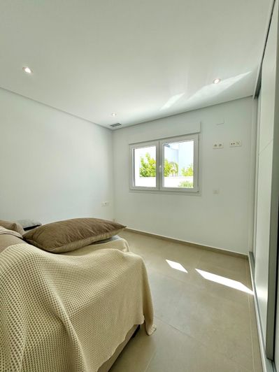 Image No.3-3 Bed Villa for sale